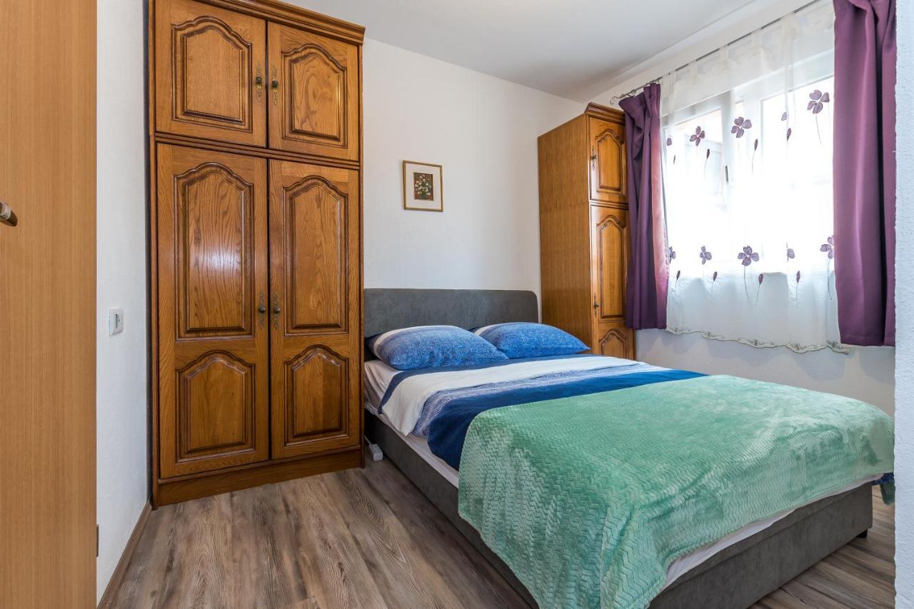Rooms And Apartments Budisa Vrlika Exterior foto